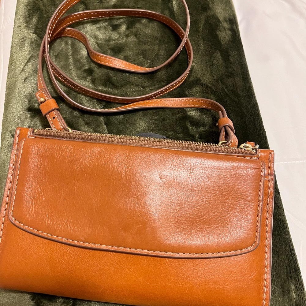 Tan Fossil crossbody